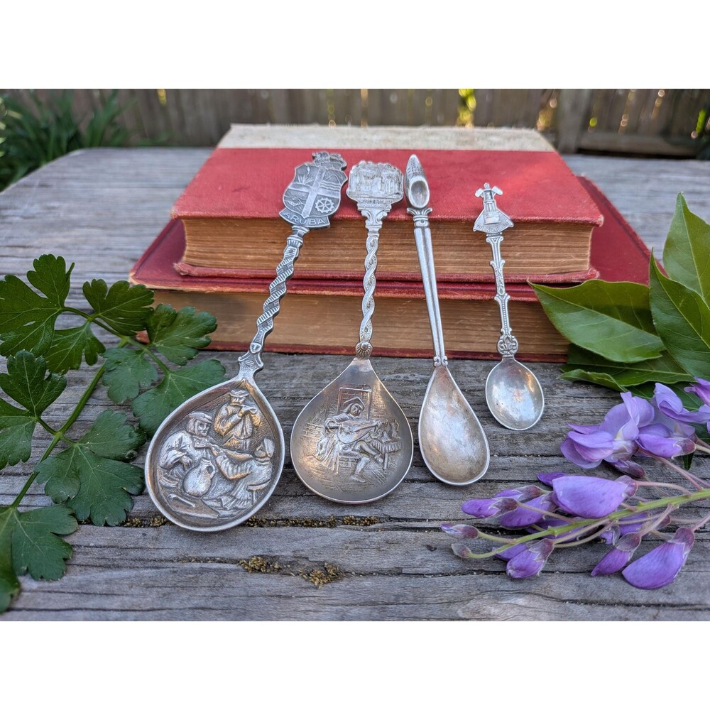 4 Netherlands Themed Souvenir Demitasse Spoons, Dutch Collectable Spoon Lot